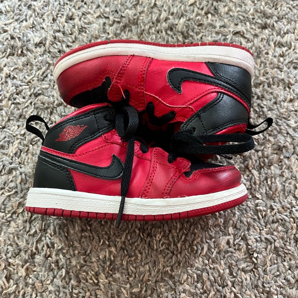 Red & Black Toddler Jordan’s (Size 8C)